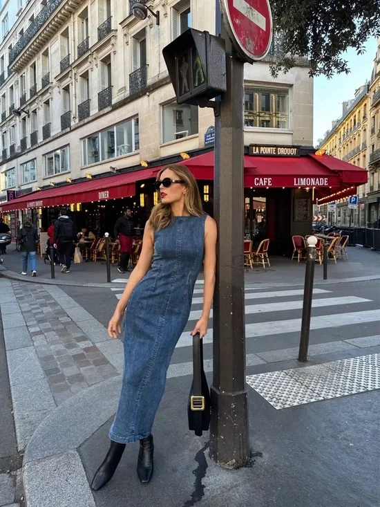 Reformation Kendi Denim Midi Dress - Picture 3 of 4